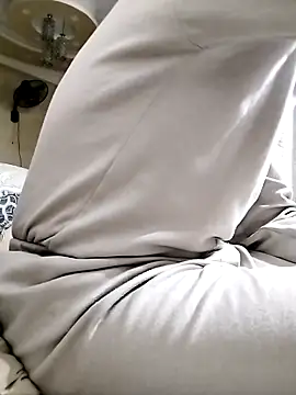 Snapshot of MonetaryContest chatting on February 4, 9:20 pm MonetaryContest online show from February 4, 9:20 pm