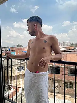 liam bronw online show from February 10, 4:55 pm