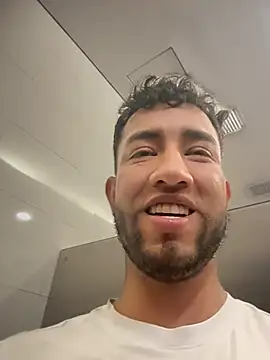 liam bronw online show from April 23, 9:06 pm