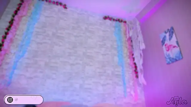 ayla lux online show from March 29, 6:13 am