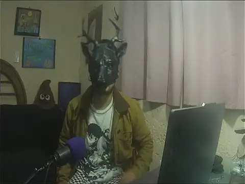 Snapshot of FerdinandDeluxe chatting on February 19, 1:34 am FerdinandDeluxe online show from February 19, 1:34 am