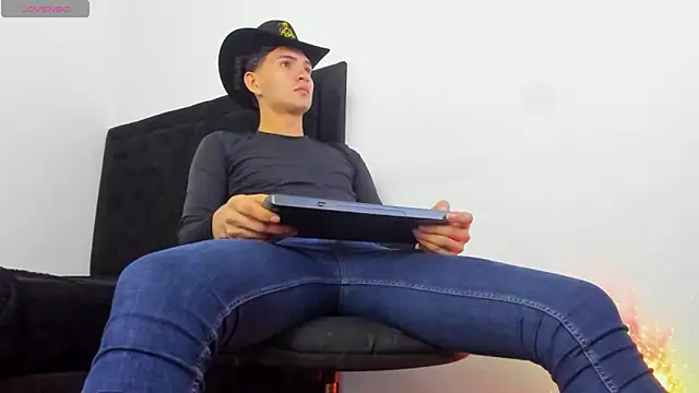 camilo model online show from March 1, 2:57 am