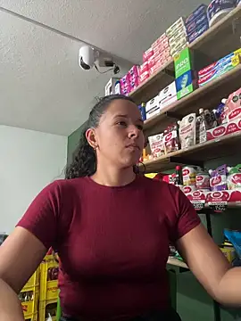 Snapshot of lannabellx chatting on February 17, 8:37 pm lannabellx online show from February 17, 8:37 pm