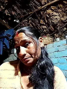 Hot bhi38 online show from February 12, 8:15 pm