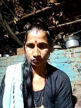 Hot bhi38 online show from May 15, 8:05 pm