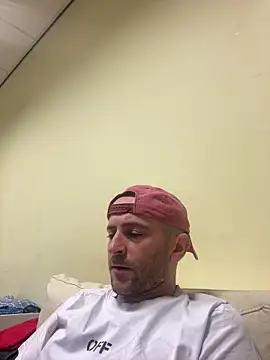 Majestik1 online show from April 14, 11:05 am