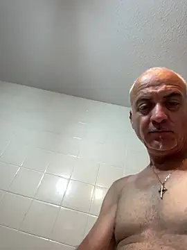 Snapshot of Antoniman9 chatting on June 17, 2:36 am Antoniman9 online show from June 17, 2:36 am