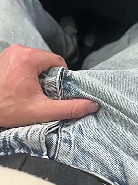 Snapshot of ibrm555 chatting on February 8, 8:18 am ibrm555 online show from February 8, 8:18 am