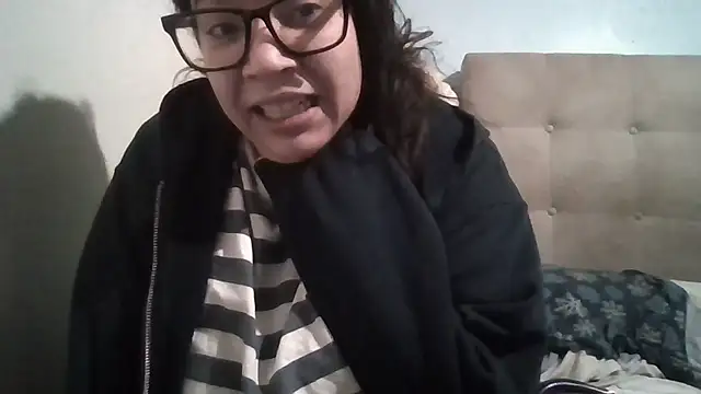 bellakay19 online show from February 8, 6:44 pm