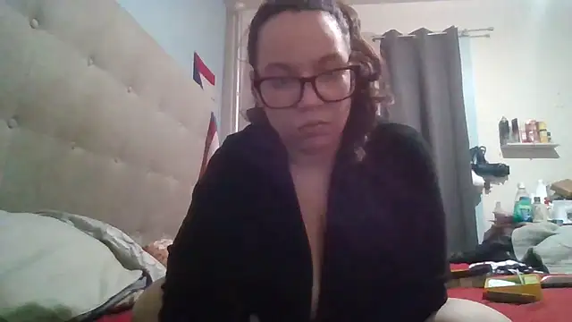 bellakay19 online show from March 11, 5:02 am