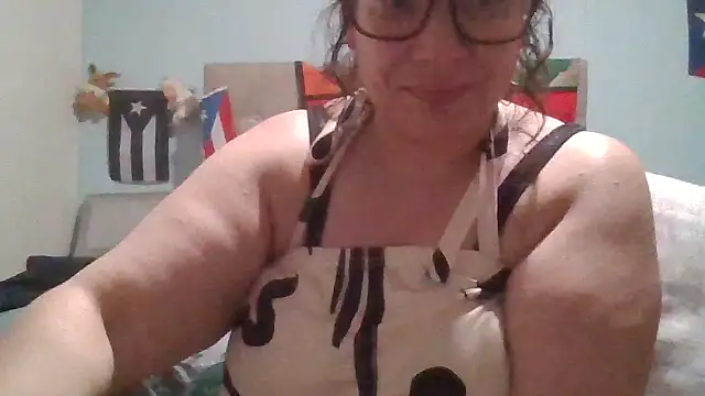 Snapshot of bellakay19 chatting on July 5, 4:19 am bellakay19 online show from July 5, 4:19 am