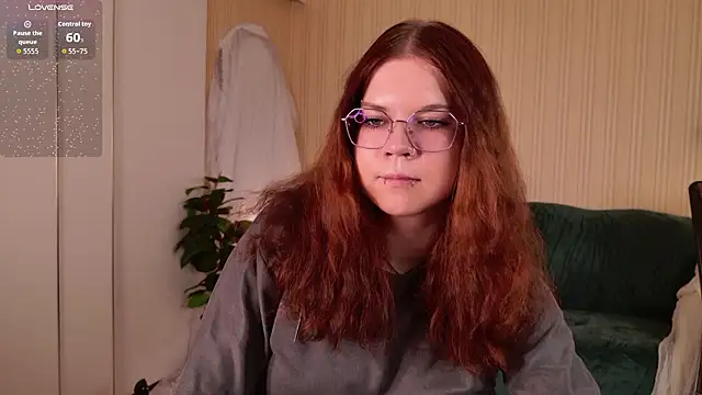 A Lot of Bunny online show from March 15, 9:15 am