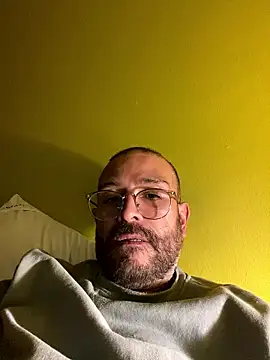 Zingaro0611 online show from January 12, 7:41 pm