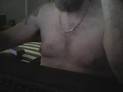 loudandproud online show from March 20, 8:08 am