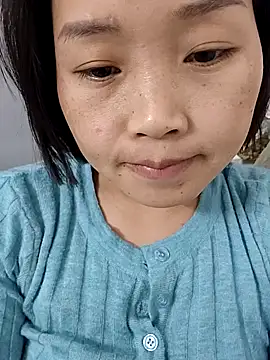 Snapshot of __BingBing__ chatting on February 4, 1:17 pm BingBing online show from February 4, 1:17 pm