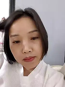 Snapshot of __BingBing__ chatting on February 14, 1:52 pm BingBing online show from February 14, 1:52 pm