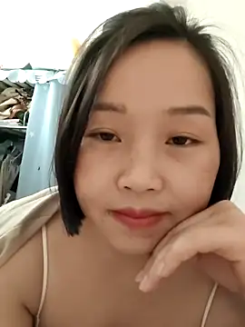 Snapshot of __BingBing__ chatting on February 25, 9:08 am BingBing online show from February 25, 9:08 am