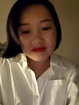 Snapshot of __BingBing__ chatting on February 25, 9:13 pm BingBing online show from February 25, 9:13 pm