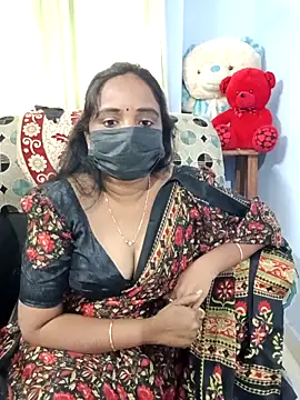 Tinarosy13 online show from February 9, 9:35 am