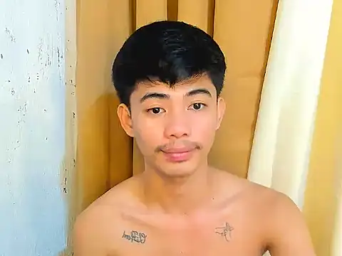 boynextdoor4uX online show from January 8, 4:42 pm