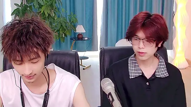 Snapshot of HD-stick998 chatting on July 12, 9:00 am HD-stick998 online show from July 12, 9:00 am