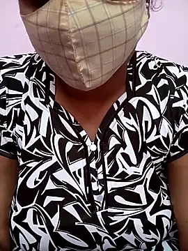 Snapshot of Ammu14399 chatting on February 17, 7:05 am Ammu14399 online show from February 17, 7:05 am