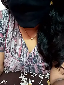 Snapshot of Ammu14399 chatting on June 2, 3:30 am Ammu14399 online show from June 2, 3:30 am