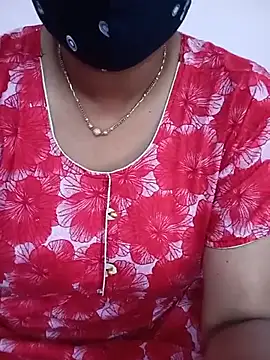 Snapshot of Ammu14399 chatting on June 14, 10:39 am Ammu14399 online show from June 14, 10:39 am