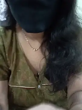 Snapshot of Ammu14399 chatting on June 17, 4:37 am Ammu14399 online show from June 17, 4:37 am
