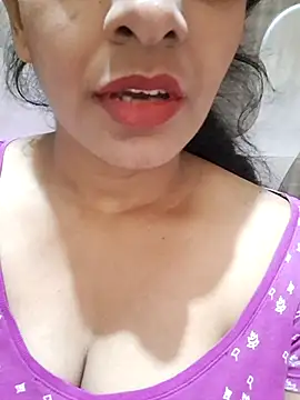 MILFybar online show from April 7, 4:40 pm