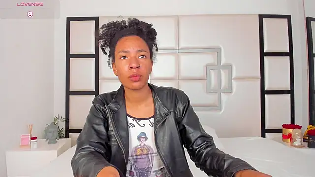 CarlaMarcuzzi online show from January 12, 8:36 pm