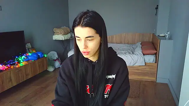 Vlada Elfie online show from April 12, 1:49 pm