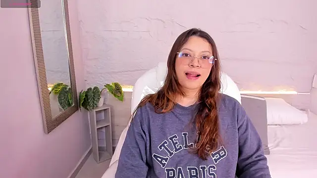 lanna 18  online show from June 20, 11:46 am