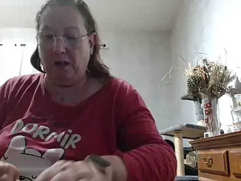 xmyriamx online show from March 9, 8:02 pm