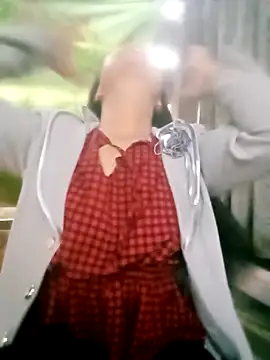 Snapshot of him220 chatting on February 3, 3:37 am him220 online show from February 3, 3:37 am