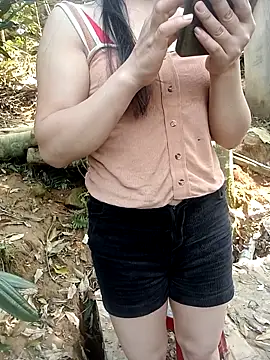 Snapshot of him220 chatting on March 2, 7:15 am him220 online show from March 2, 7:15 am