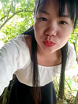 Snapshot of him220 chatting on March 11, 12:27 am him220 online show from March 11, 12:27 am