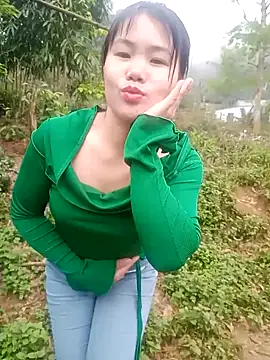 Snapshot of him220 chatting on March 16, 1:33 am him220 online show from March 16, 1:33 am