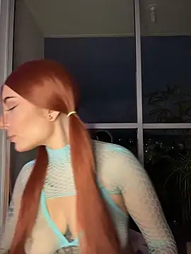 alesziarose  online show from March 30, 11:39 pm