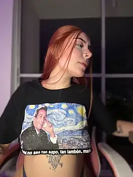 alesziarose  online show from April 12, 12:37 am