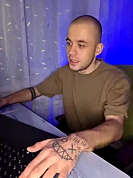 TvoY bOy1 online show from February 20, 4:18 pm