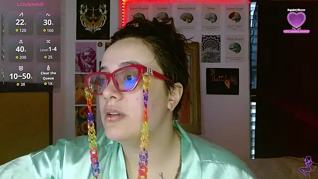 Snapshot of Nova-Satela chatting on May 2, 12:10 pm Nova-Satela online show from May 2, 12:10 pm