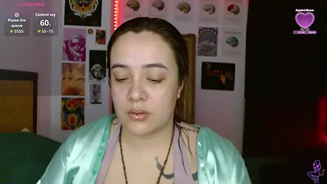 Snapshot of Nova-Satela chatting on May 8, 11:59 am Nova-Satela online show from May 8, 11:59 am