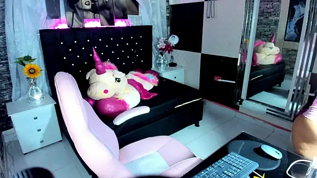 KittyMeaww online show from February 17, 7:20 pm