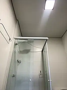 vinihfeh online show from February 25, 6:39 pm