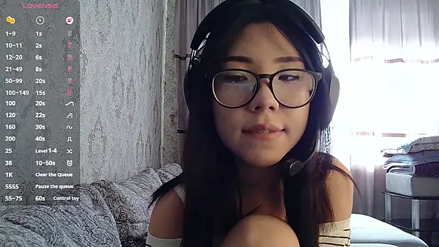 AprilOnilll online show from March 16, 4:07 am