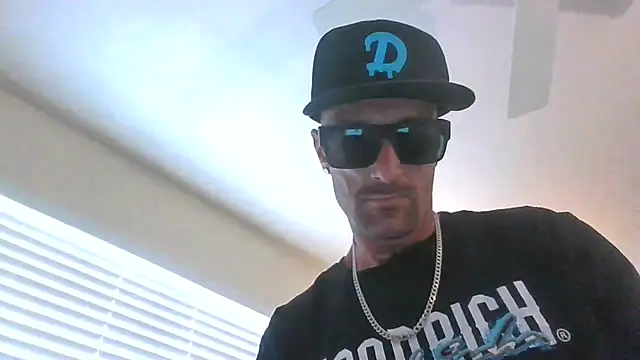 Snapshot of BDS69@xh chatting on June 22, 8:39 pm BDS69xh online show from June 22, 8:39 pm