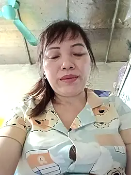 Snapshot of Sana-vn chatting on April 24, 1:46 pm Sana-vn online show from April 24, 1:46 pm