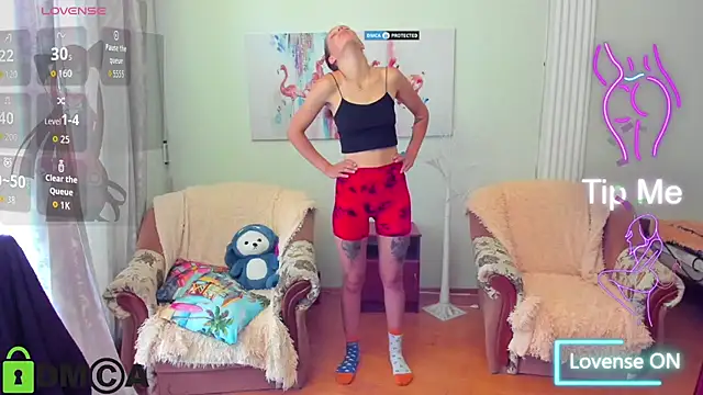Lily Viola online show from July 8, 7:57 am