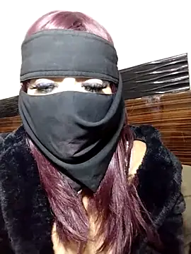 Queen-Nissreen online show from January 15, 1:10 am